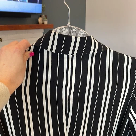 Womens Pretty Little Thing Dress, Size 4 - Picture 5 of 6